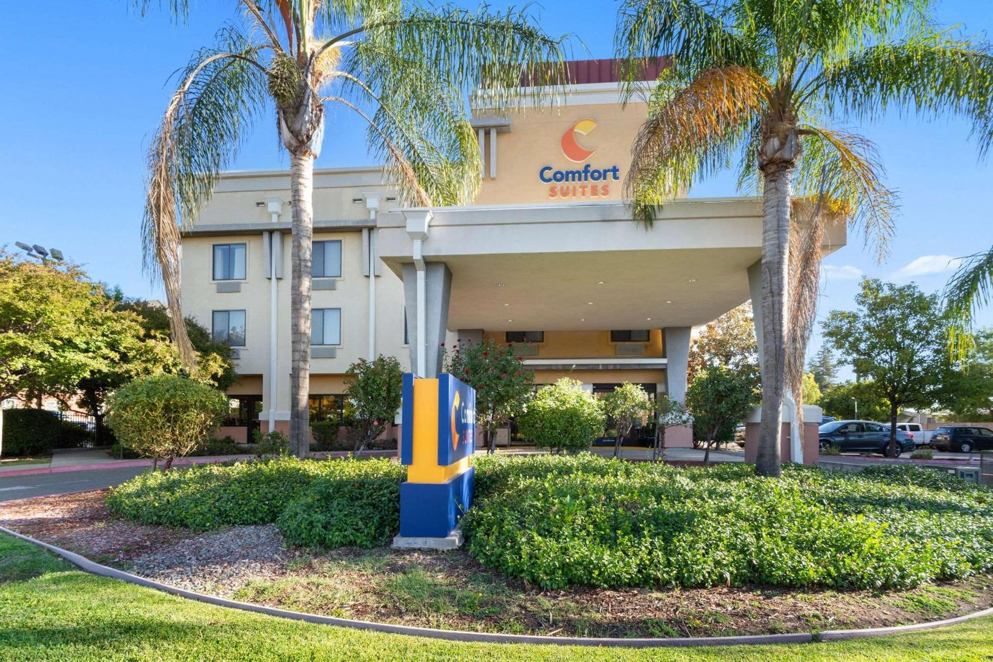 Comfort Suites Vacaville-Napa Valley Area Экстерьер фото