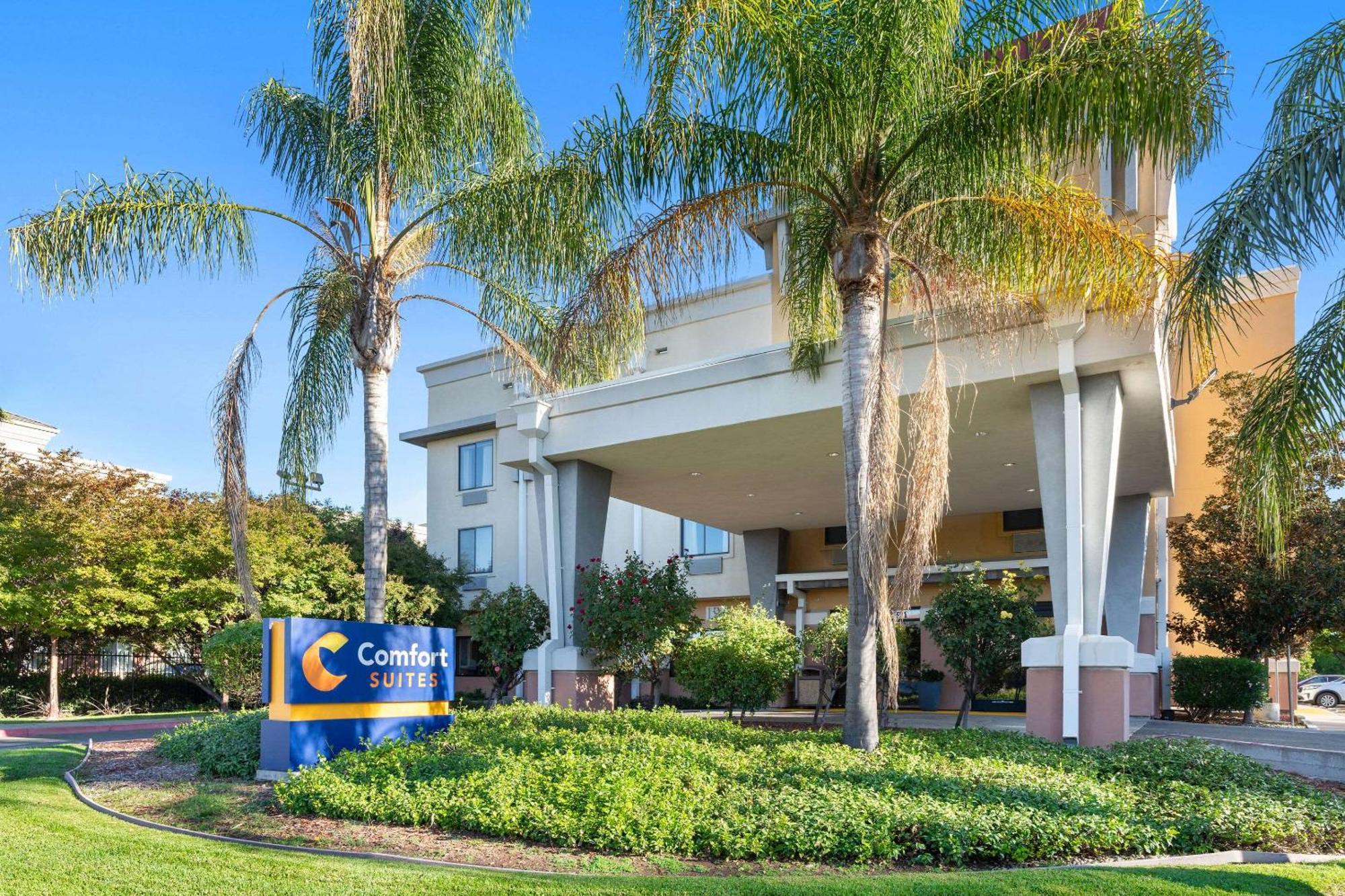 Comfort Suites Vacaville-Napa Valley Area Экстерьер фото